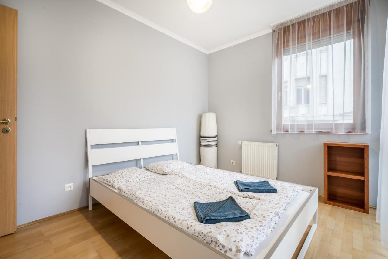 Downtown Karpat 9 Apartamento *