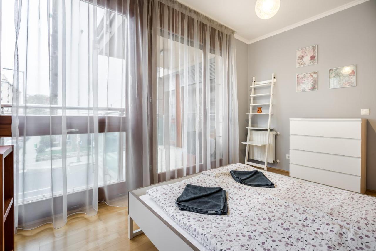 Apartmán Downtown Karpat 9 *