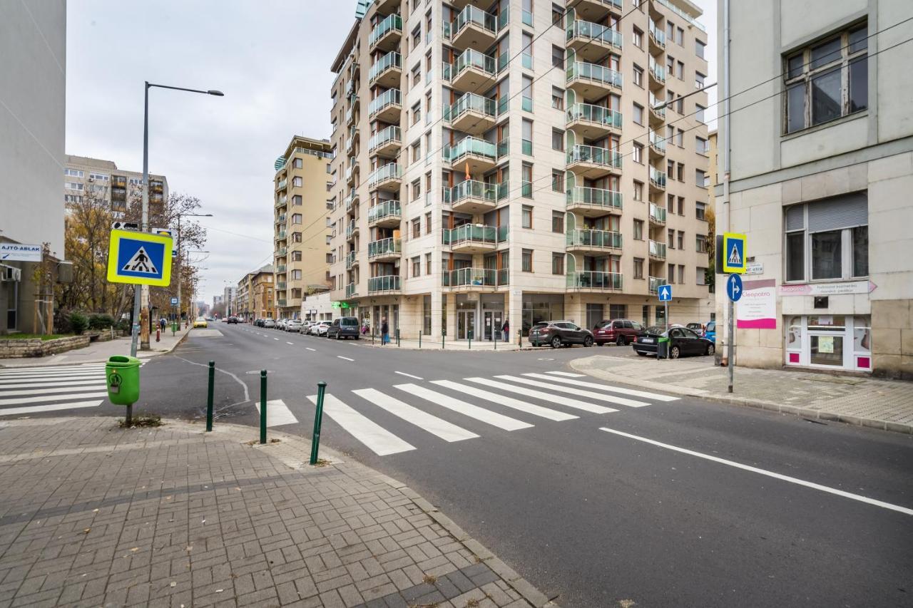 Apartmán Downtown Karpat 9 *